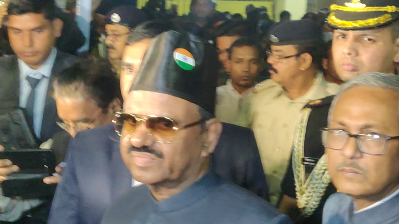 রাজ্যপালের ভিসিট