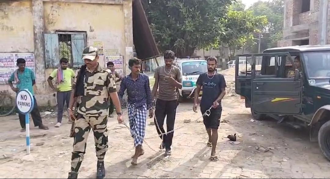 নির্বাচনের আবহে মালদা সীমান্তে তিন বাংলাদেশি আটক, বিএসএফের জালে অনুপ্রবেশের চেষ্টা