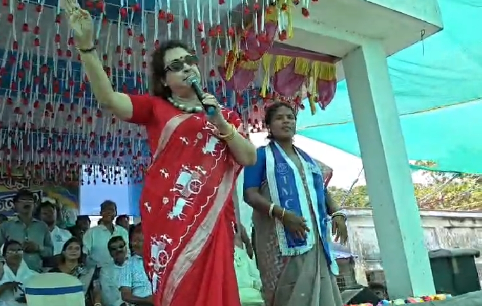 বাইরে থেকে আসা দিল্লি ভাষি দাদাগিরি-গুন্ডাগিরি মানুষের কথা মানবো না-শতাব্দী রায়