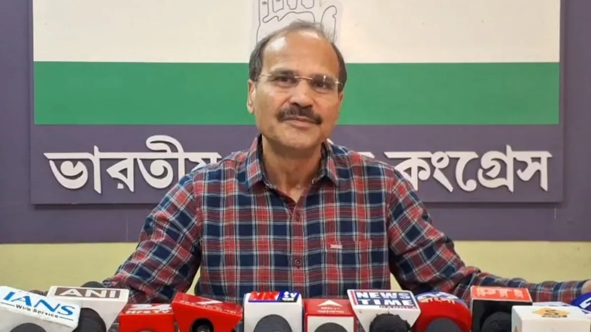 সাধারণ জনগণকে এবং কেন্দ্রীয় বাহিনীকে সতর্ক থাকার আবেদন কংগ্রেসের রাজ্য সভাপতি অধীর চৌধুরী।