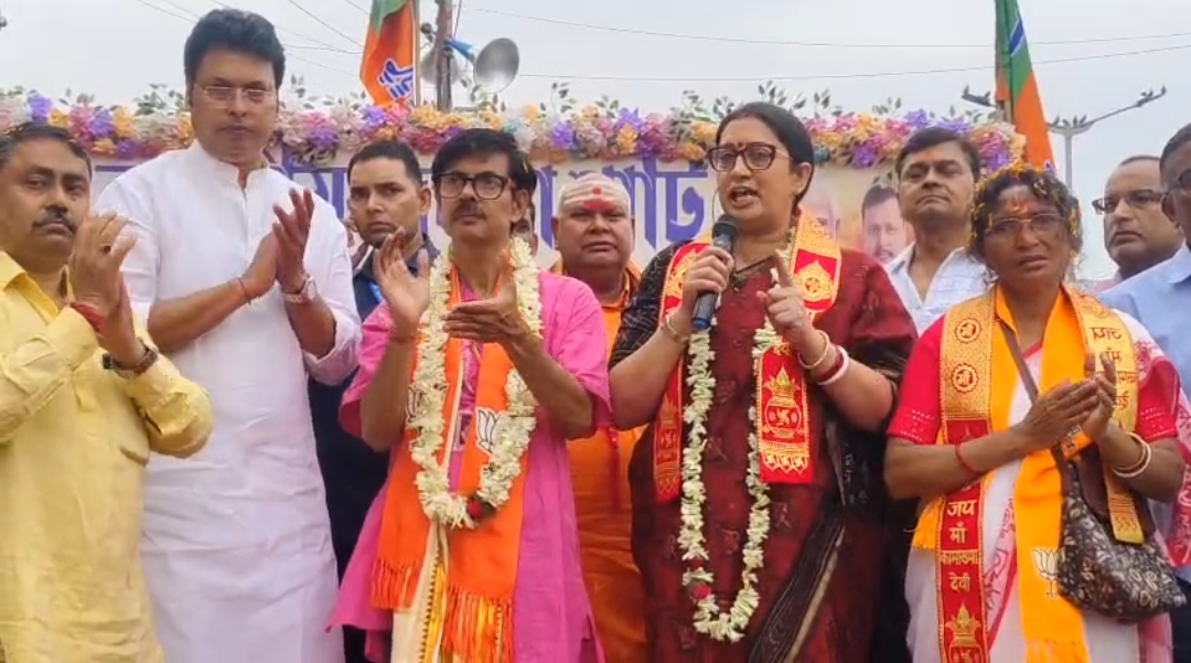 পানিহাটিতে বিজেপির প্রার্থীর মনোনয়ন, র‍্যালি ও জনসভা